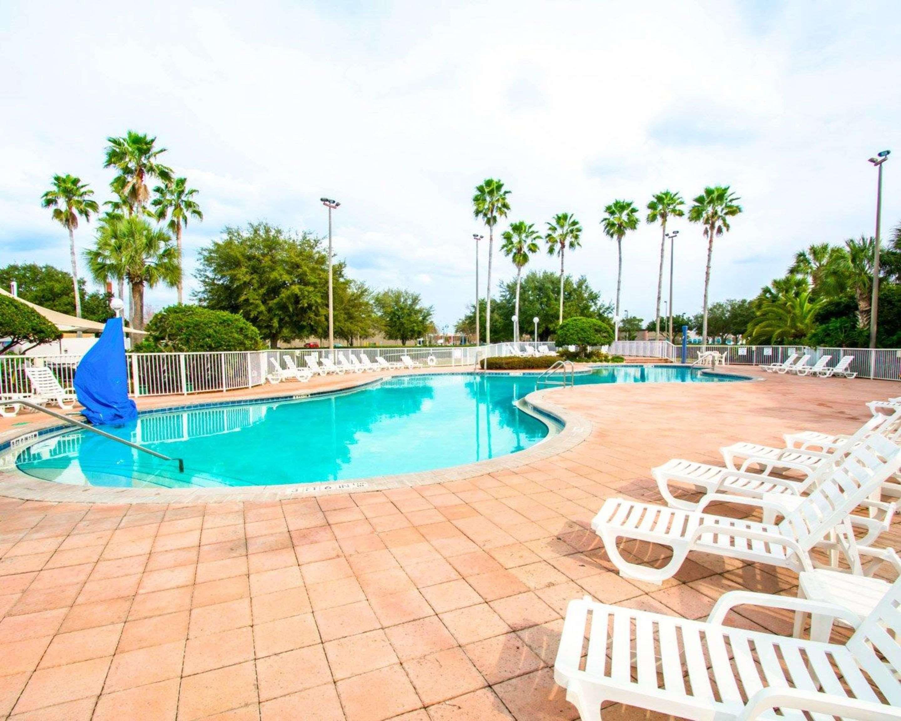 Maingate Garden Inn Kissimmee Eksteriør billede